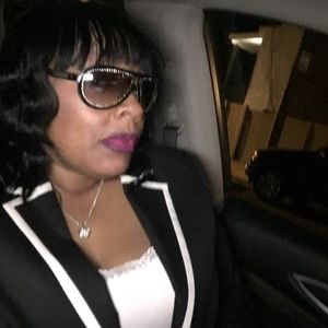 Meet your Posher, Ramona